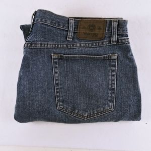 Wrangler relaxed jeans men size 42